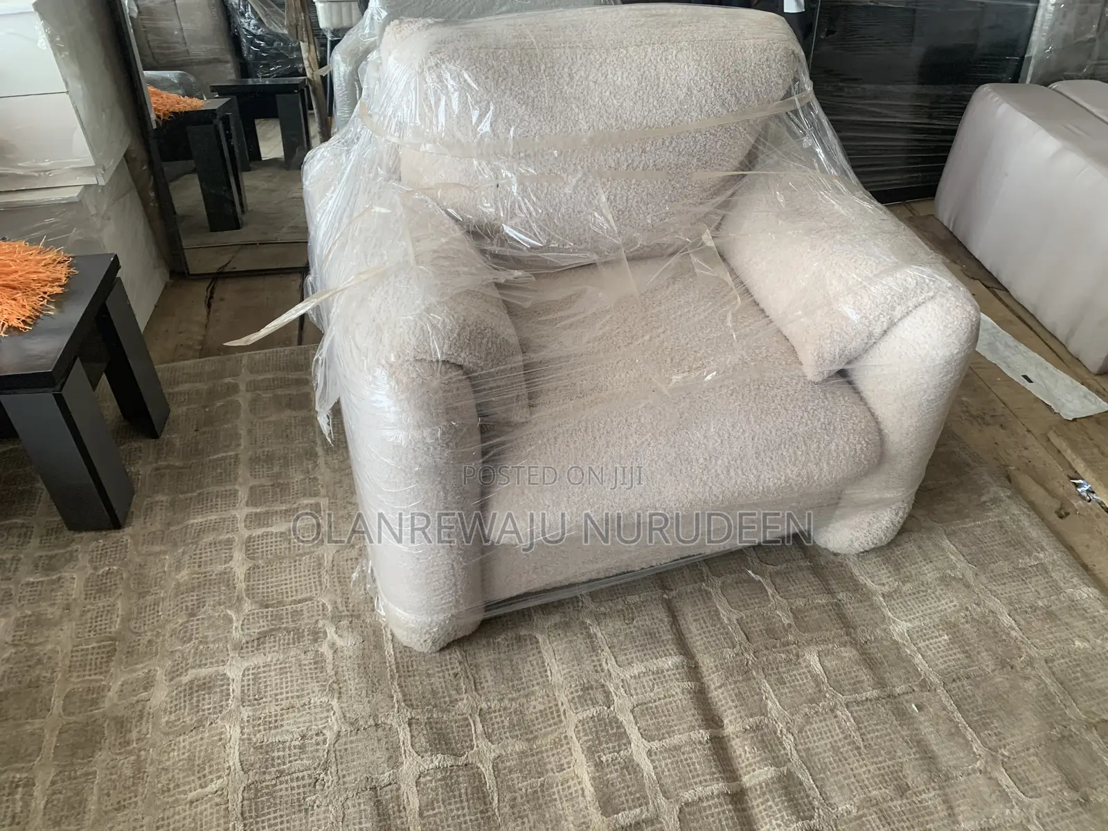 Single Chair