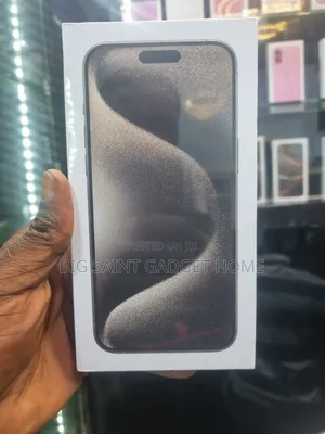 New Apple iPhone 15 Pro Max 512 GB Silver