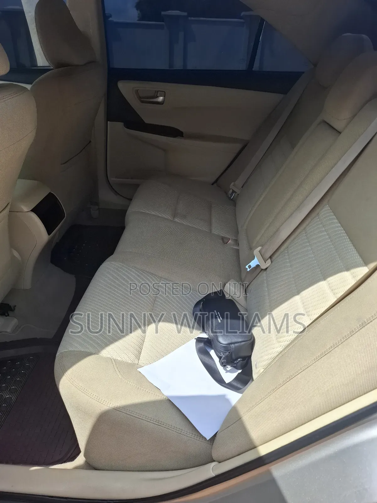 Toyota Camry 2017 Brown