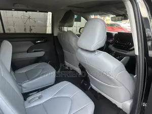 Toyota Highlander 2023 Black