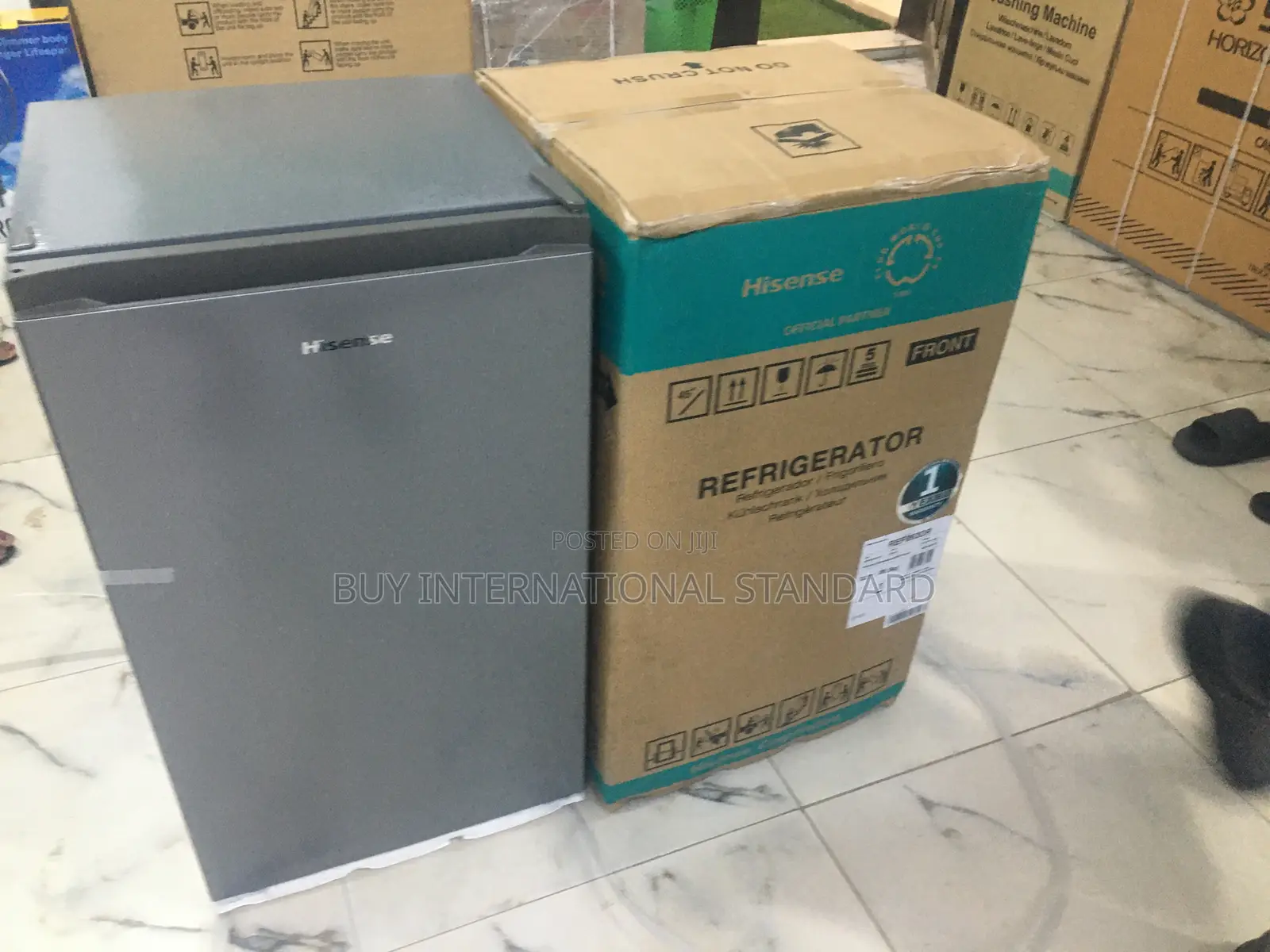 Hisense 95l Chest Freezer With Interior Light