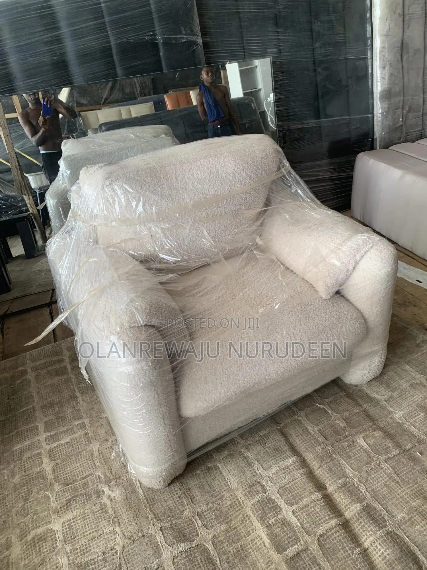 Single Chair