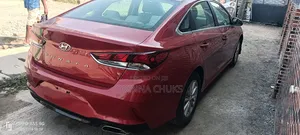 Hyundai Sonata SE 2019 Red
