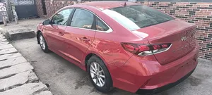 Hyundai Sonata SE 2019 Red