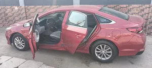 Hyundai Sonata SE 2019 Red