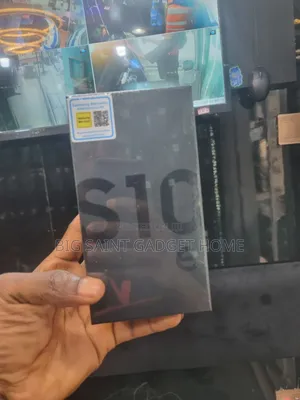 New Samsung Galaxy S10e 128 GB Black