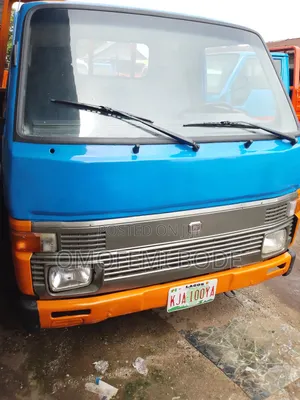 Toyota Dyna 100 1999 Model Truck