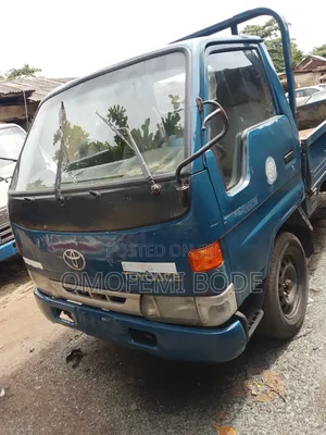 Toyota Dyna 150 1999 Model Truck
