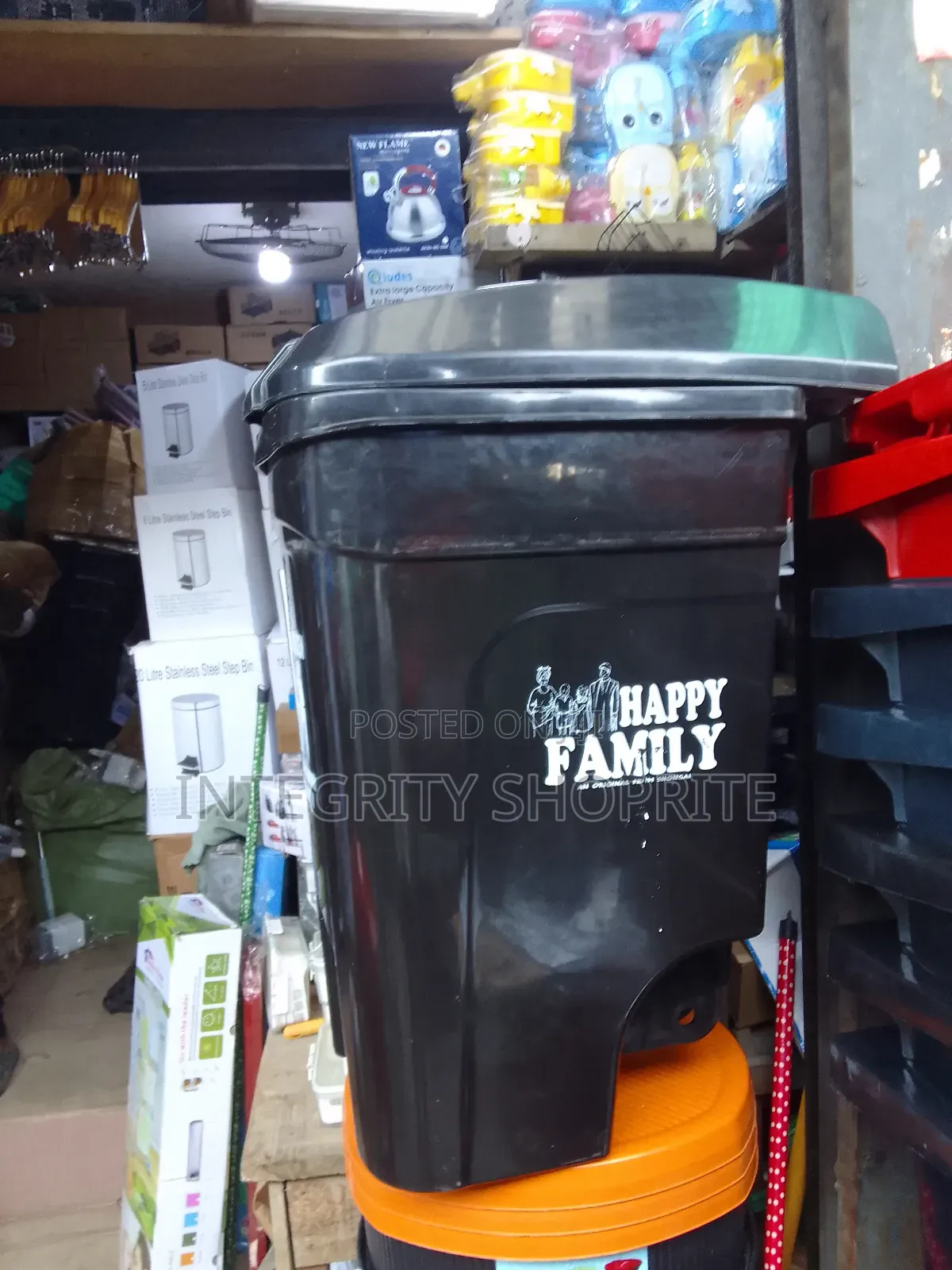 Plastic Waste Bin/Dustbin 120 Litre Black