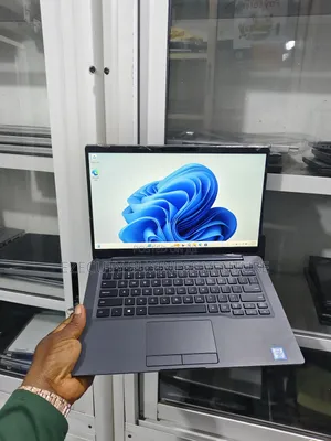 Laptop Dell Latitude 7400 16GB Intel Core i5 SSD 256GB