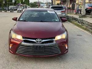 Toyota Camry LE 4dr Sedan (2.5L 4cyl 6A) 2016 Red