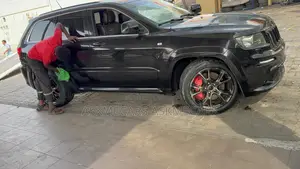 Jeep Grand Cherokee SRT 4dr SUV 4WD (6.4L 8cyl 8A) 2014 Black