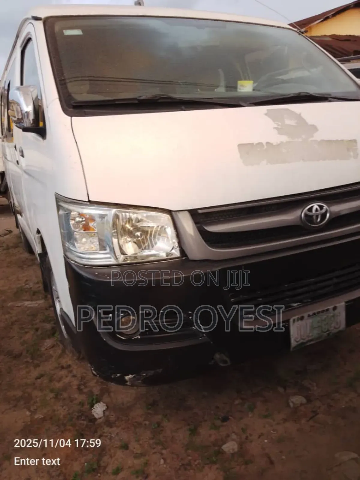 Toyota HiAce 2010 White