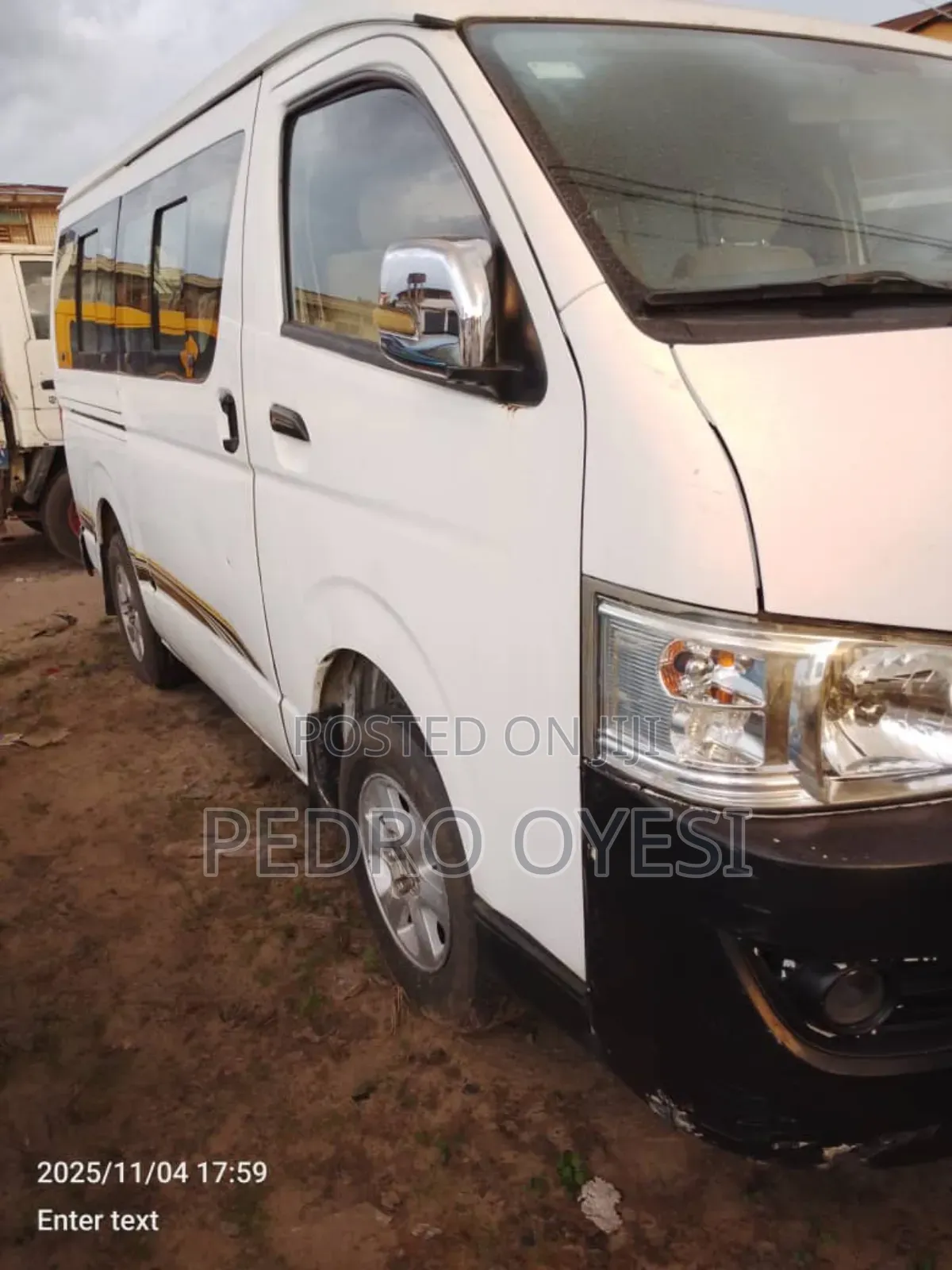 Toyota HiAce 2010 White