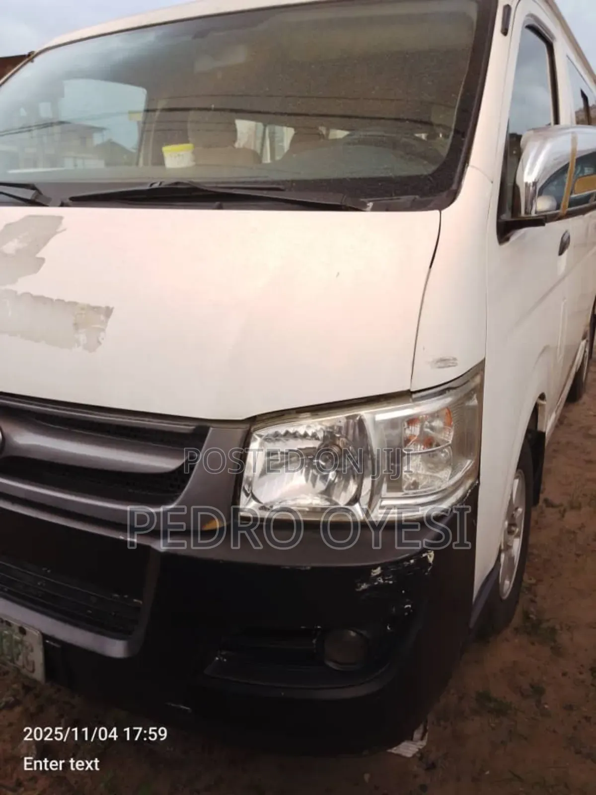 Toyota HiAce 2010 White