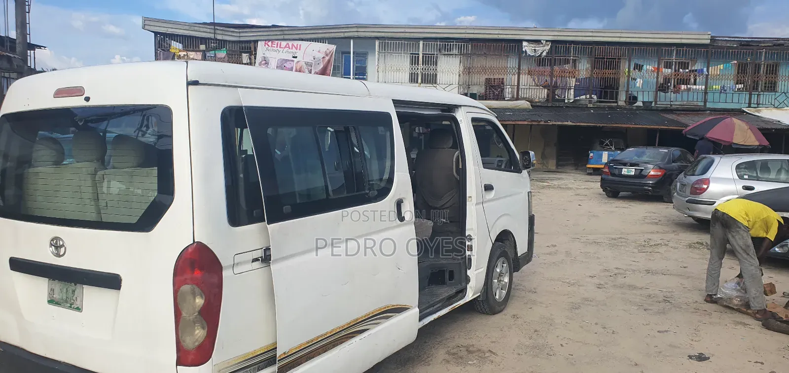 Toyota HiAce 2010 White