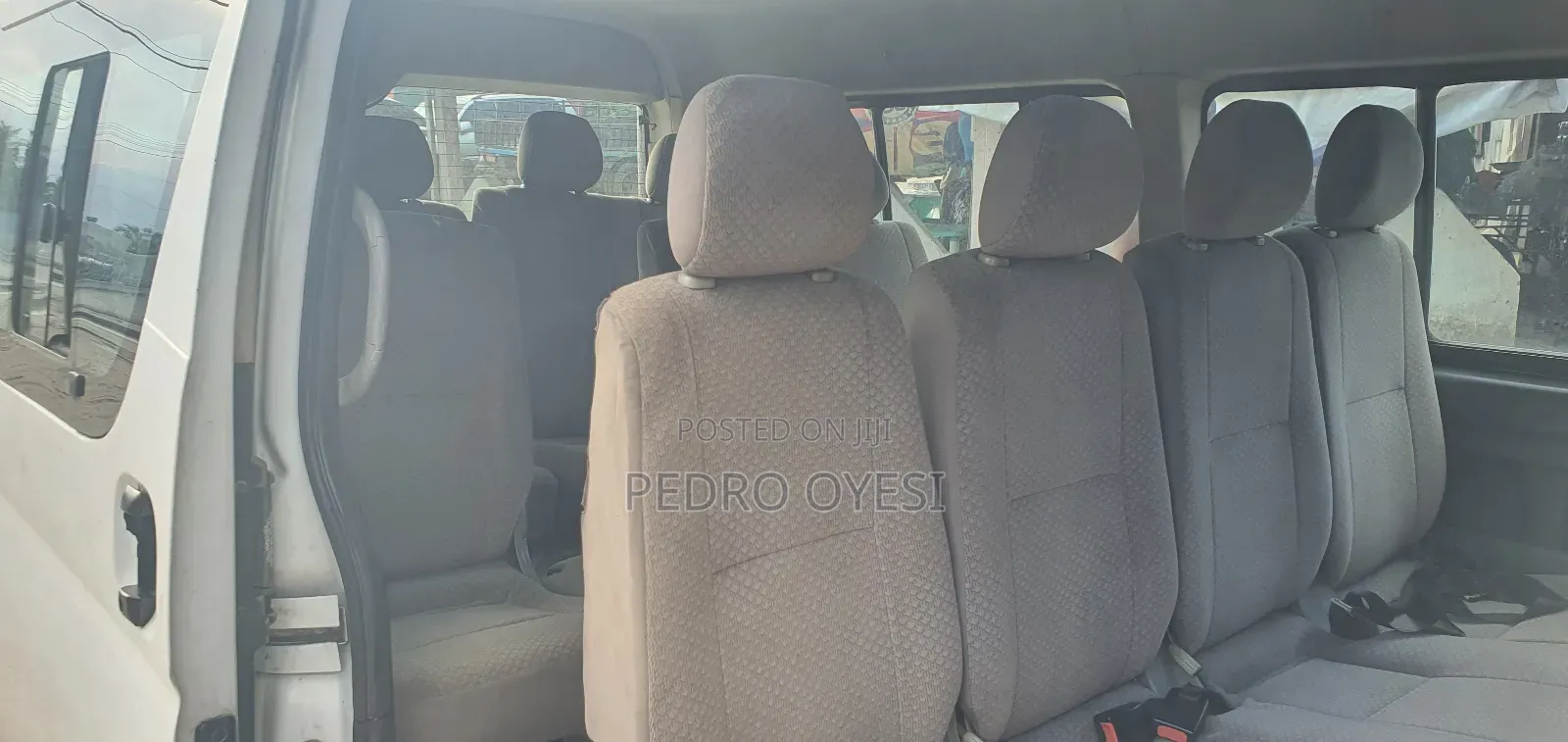 Toyota HiAce 2010 White