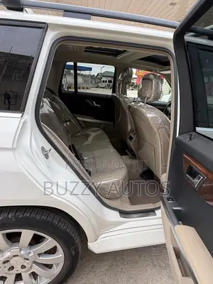 Mercedes-Benz GLK-Class 350 4MATIC 2010 White