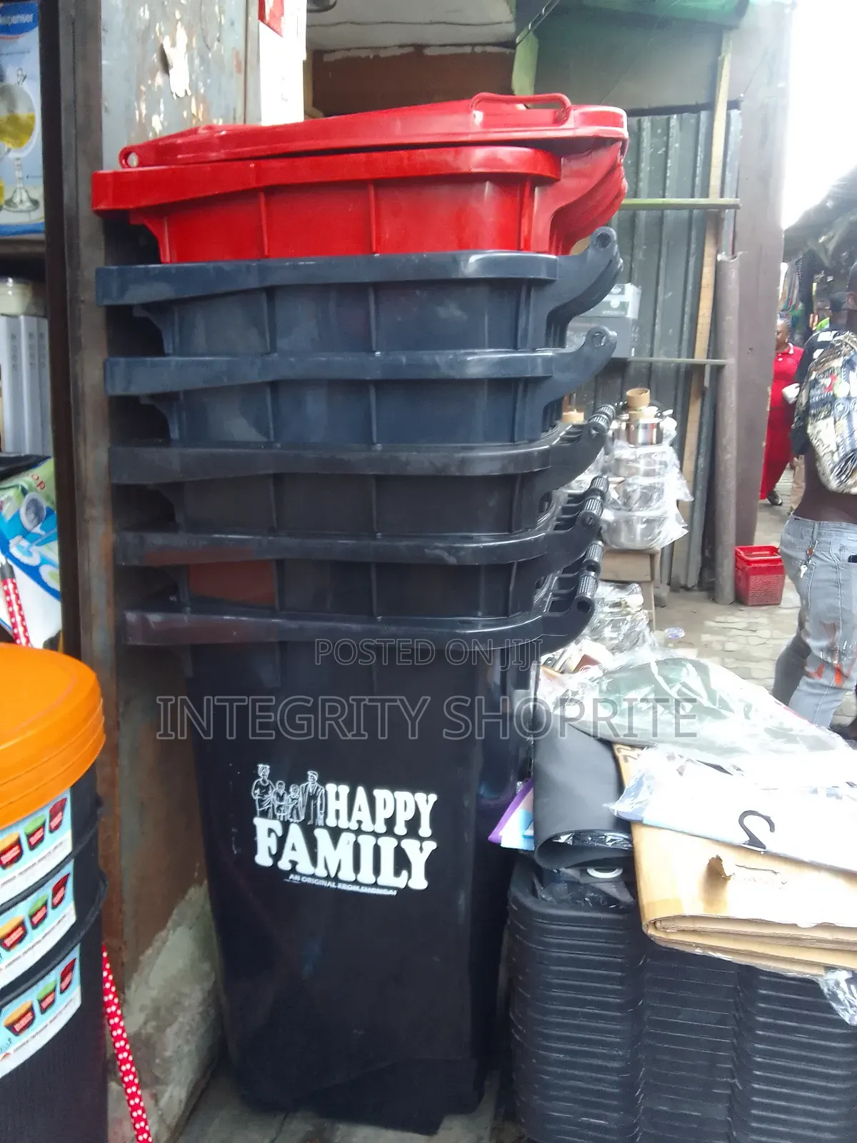 Plastic Waste Bin/Dustbin 240l