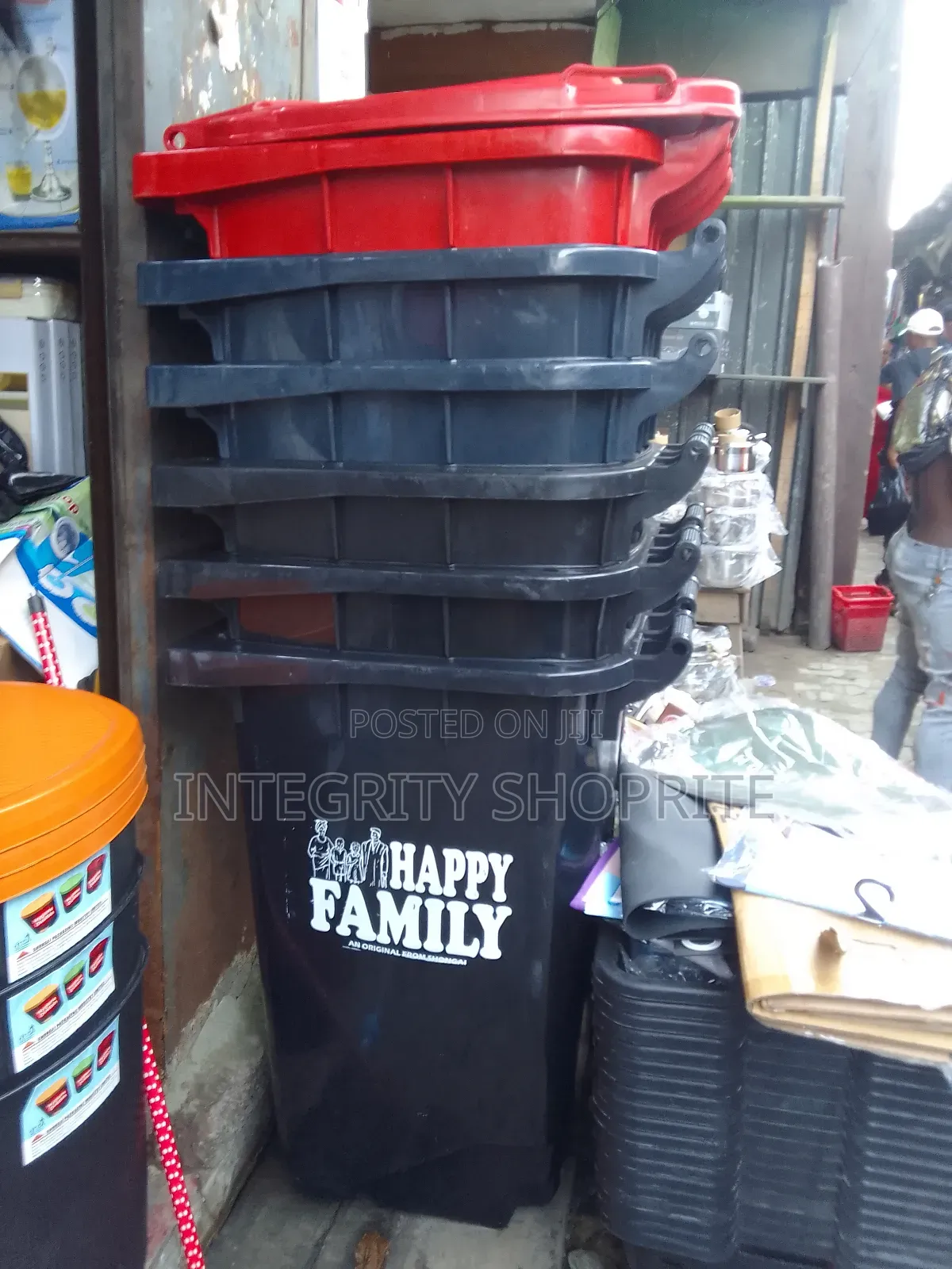 Plastic Waste Bin/Dustbin 240l