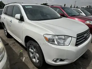 Toyota Highlander Sport 2010 White