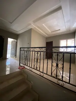 4bdrm Duplex in Akala Akobo for rent