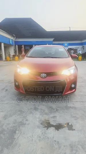 Toyota Corolla S Premium 4dr Sedan (1.8L 4cyl CVT) 2014 Red