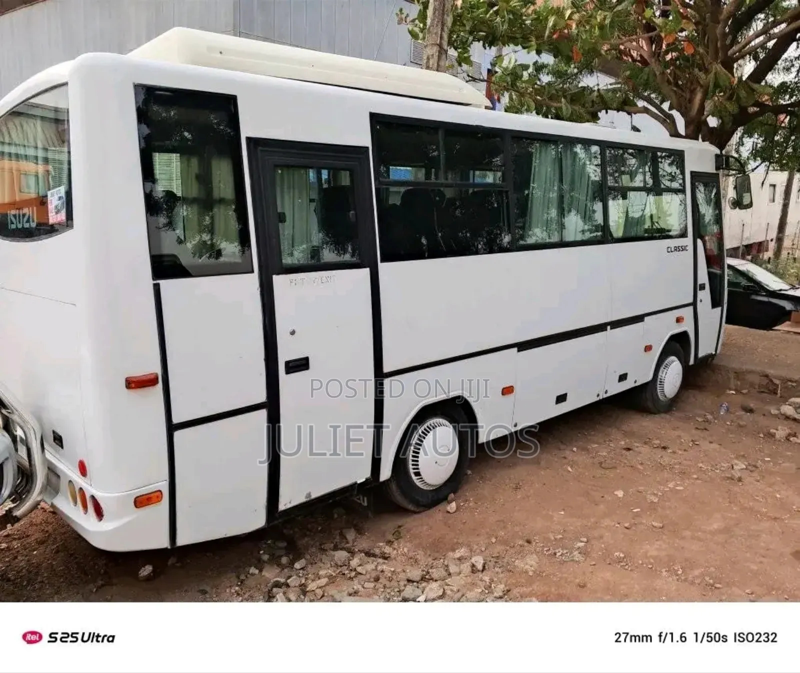 Isuzu Executive Bus 2018 White