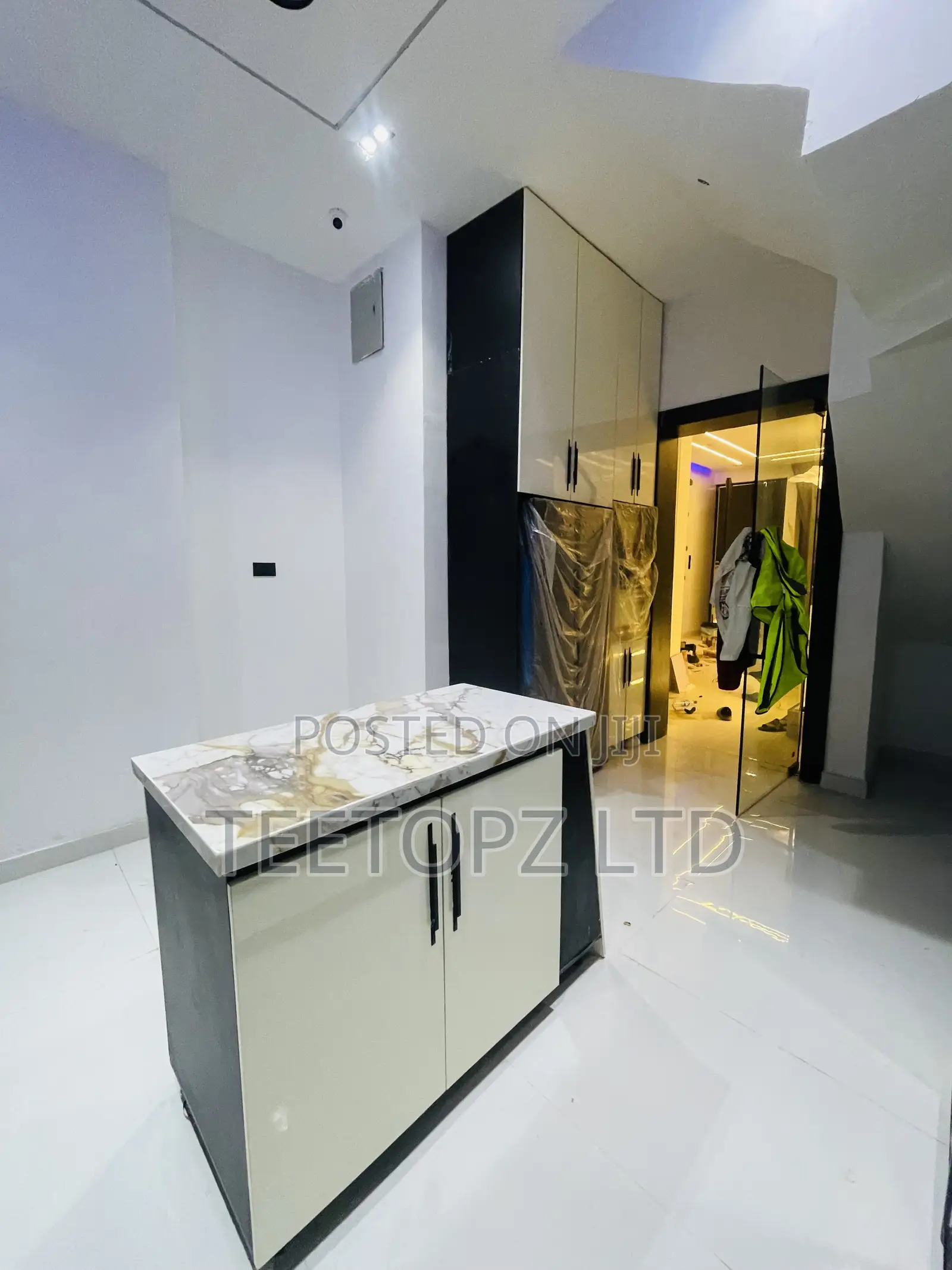 Kitchen Cabinets