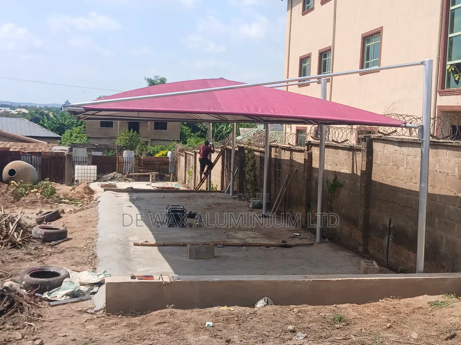 Station Carport