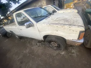 Nissan Vanette 1986 Silver