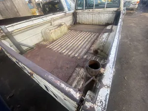 Nissan Vanette 1986 Silver