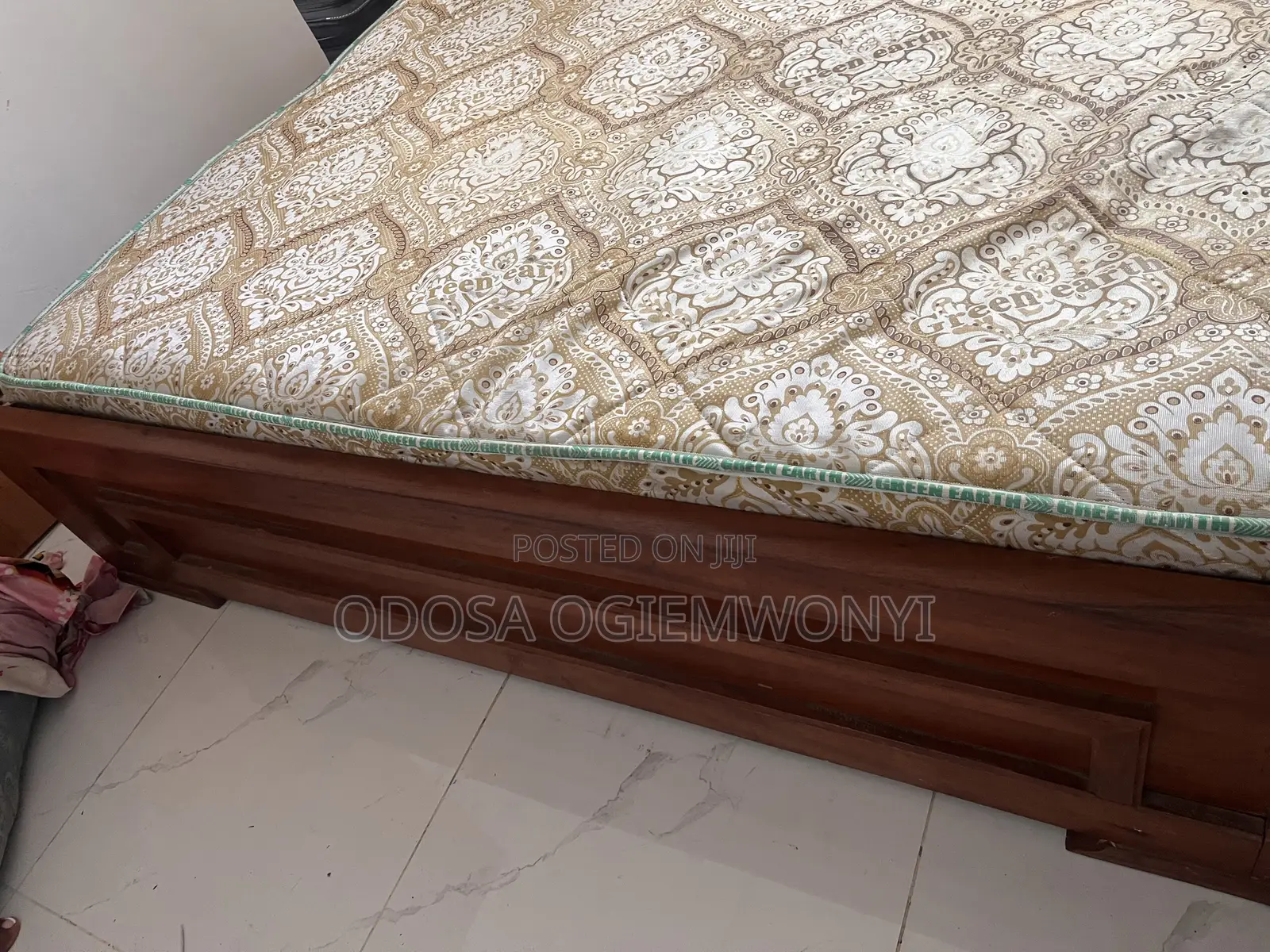 King Size Bed With Mattress