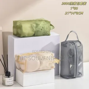 Toiletry Bag/Wash Bag