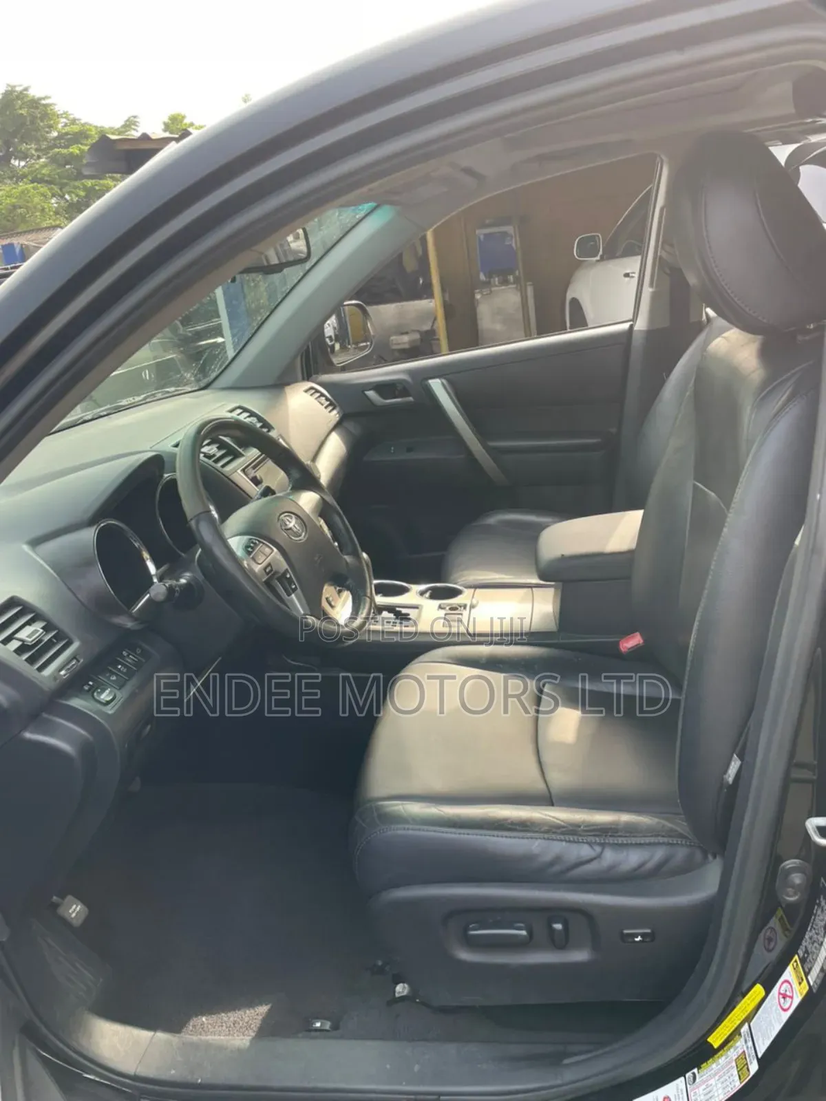 Toyota Highlander SE 2012 Black
