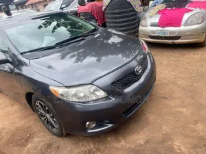 Toyota Camry Base 4dr Sedan (2.5L 4cyl 6M) 2011 Black
