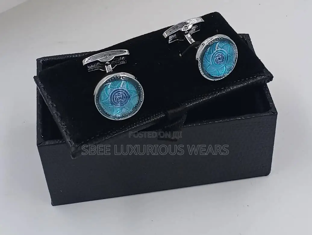 Quality Cufflinks With a Box
