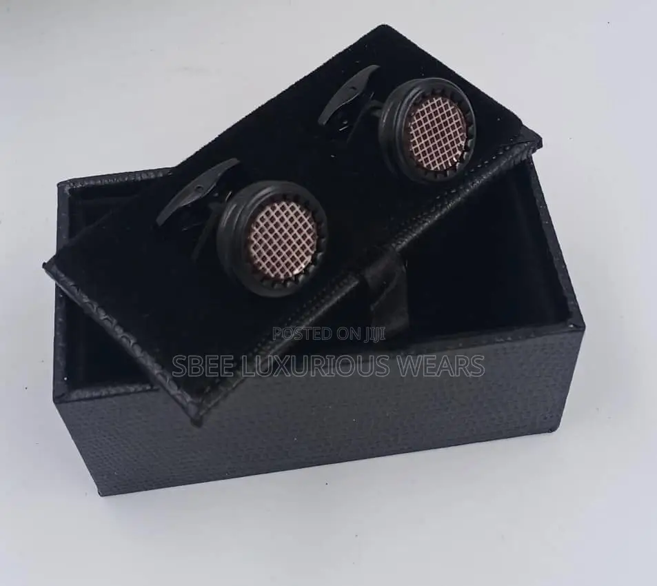 Quality Cufflinks With a Box