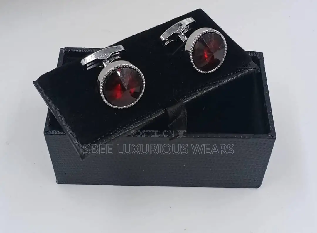 Quality Cufflinks With a Box