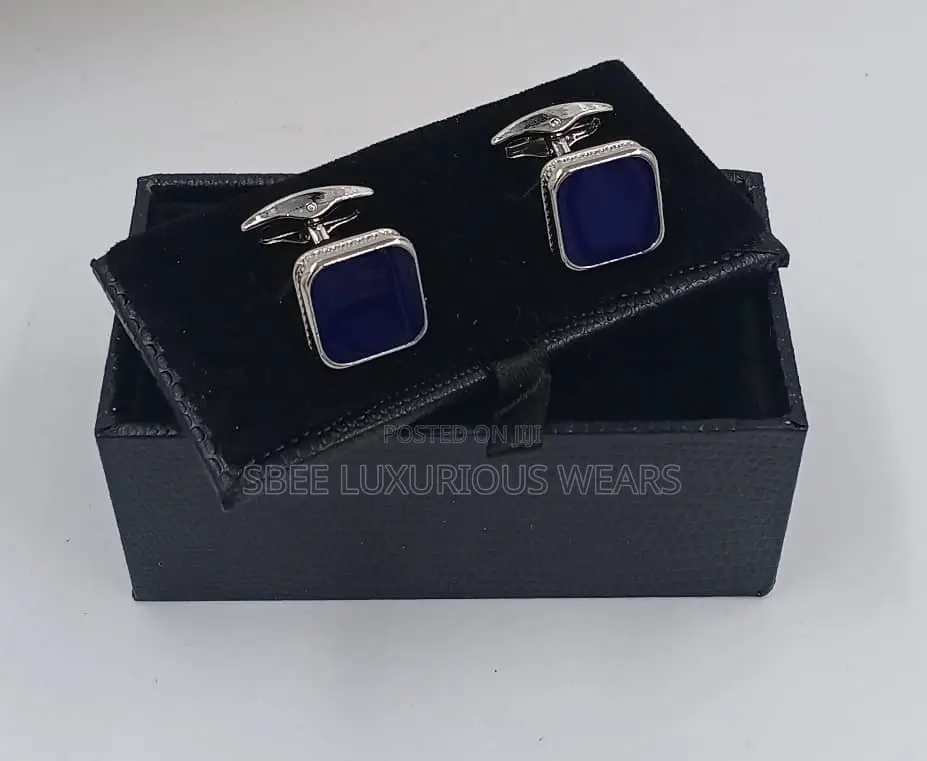 Quality Cufflinks With a Box