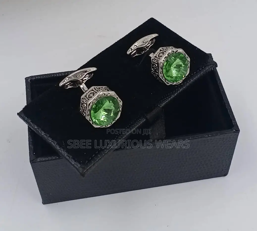 Quality Cufflinks With a Box