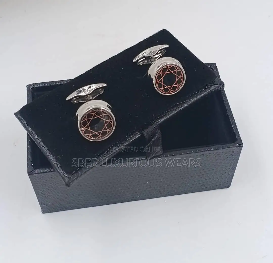 Quality Cufflinks With a Box