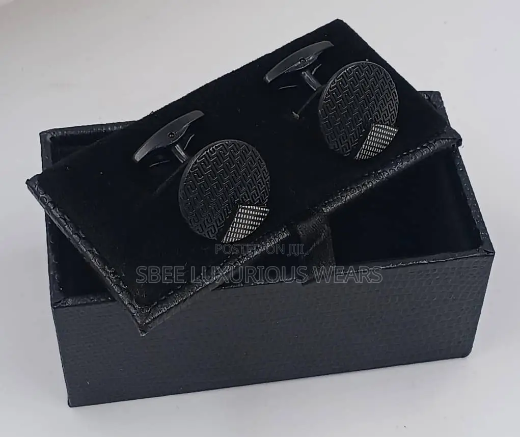 Quality Cufflinks With a Box