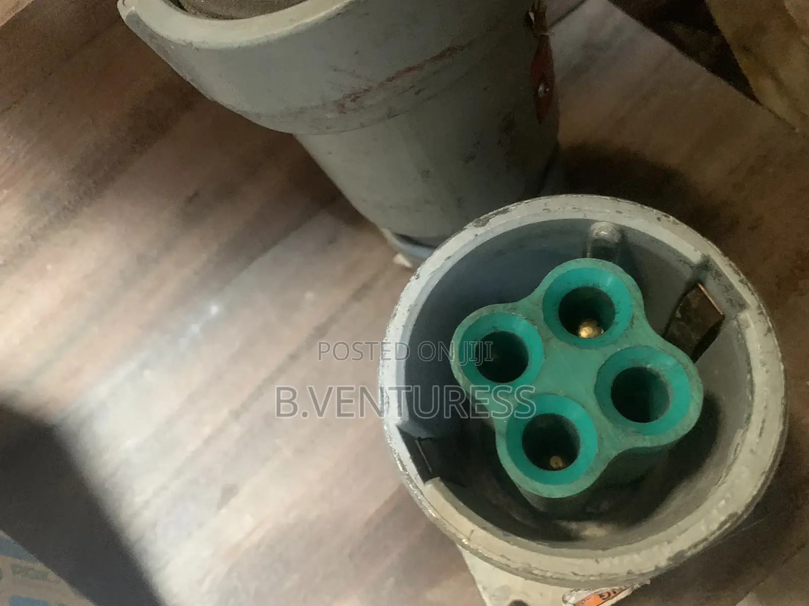 Appleton Powertite Heavy Duty 4 Pin Socket and Sleeve Plug
