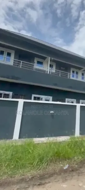 6bdrm Block of Flats in Lekki Expressway for sale