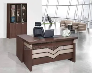 Executive Office Desk / Table