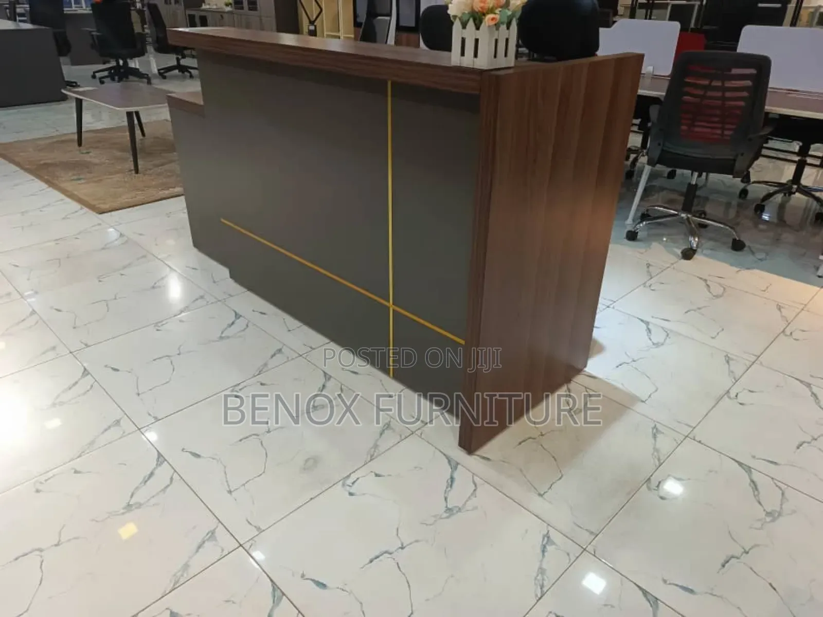 Executive Office Desk / Table