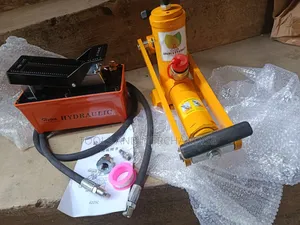 Hydraulic Bead Breaker