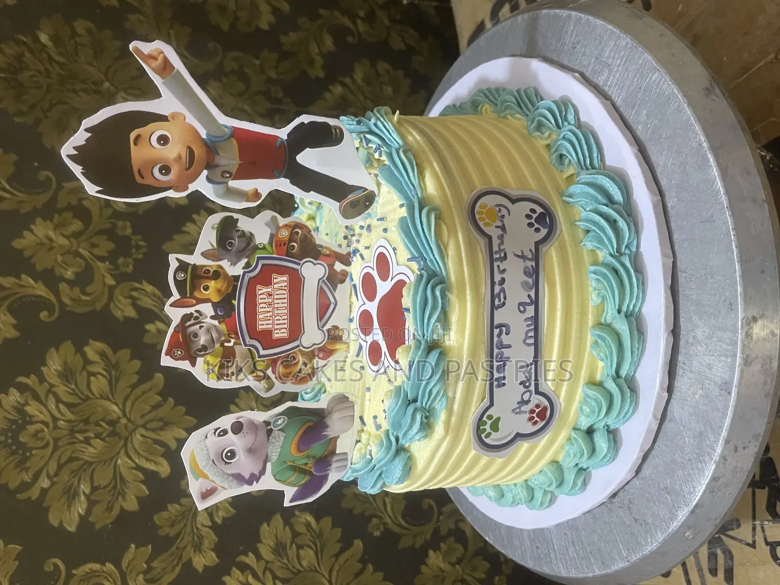 Bento Cake Size 4 Available for Sale
