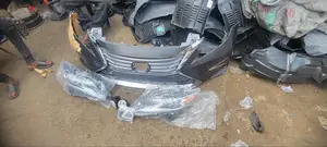 Complete Bumper and Accessories, Including Headlamp Es350 2018 Model